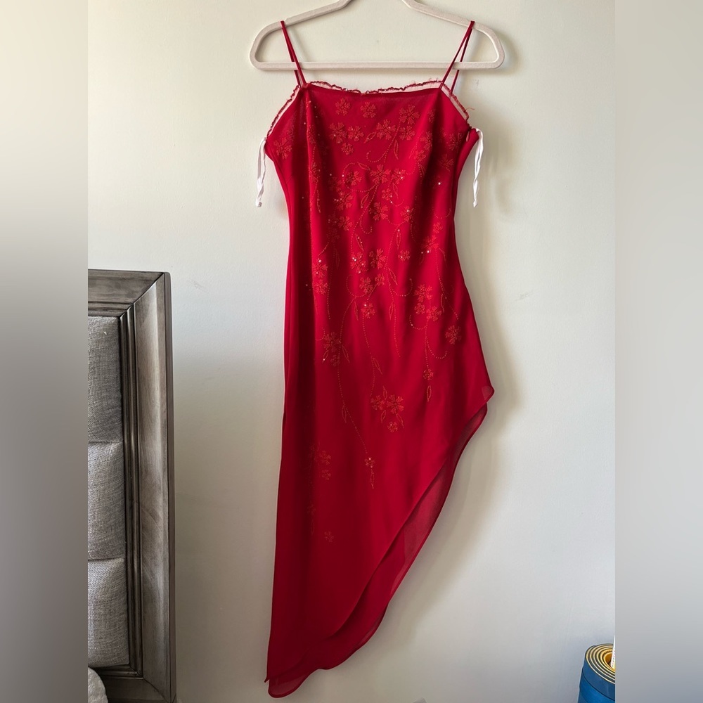 Vintage Dollar Red Formal/Prom Sequin Slit Asymmetrical Dress